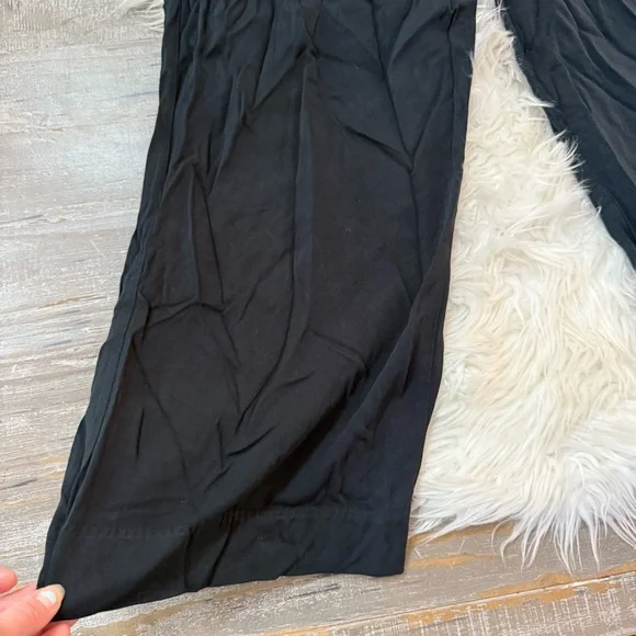 Abercrombie & Fitch High Waisted Button Up Belted Paper Bag Pants - Picture 6 of 9